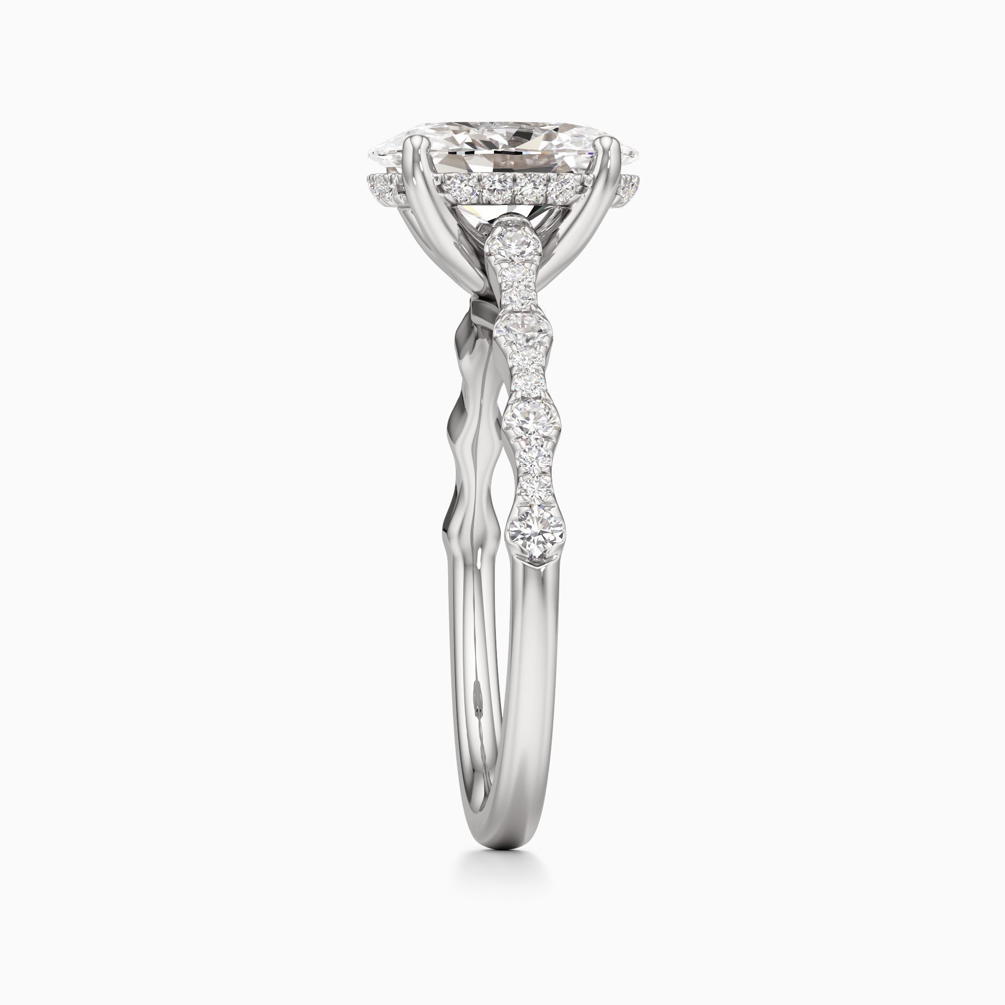 Geneva Hidden Halo Lab Grown Diamond Oval Engagement Ring - Side view – Image 4 of 4